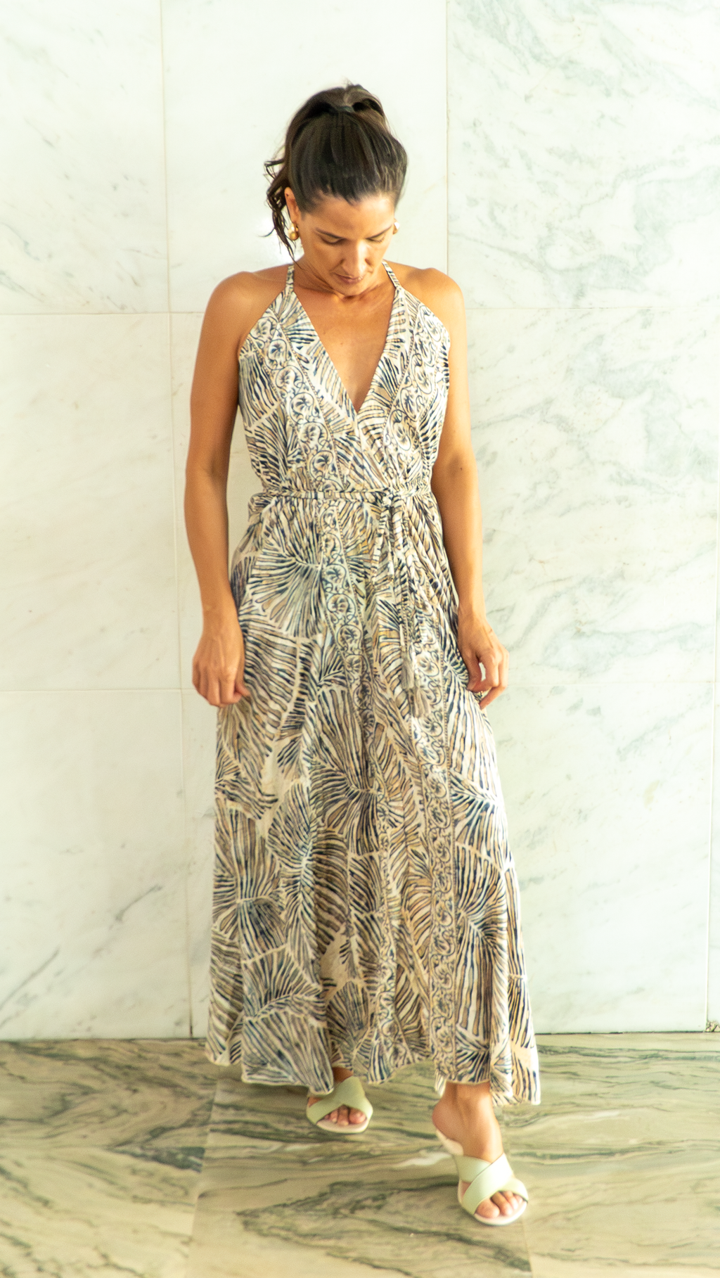 Vestido Alma da Floresta - ✨ Vestido Versátil Estampa folhas 🍃