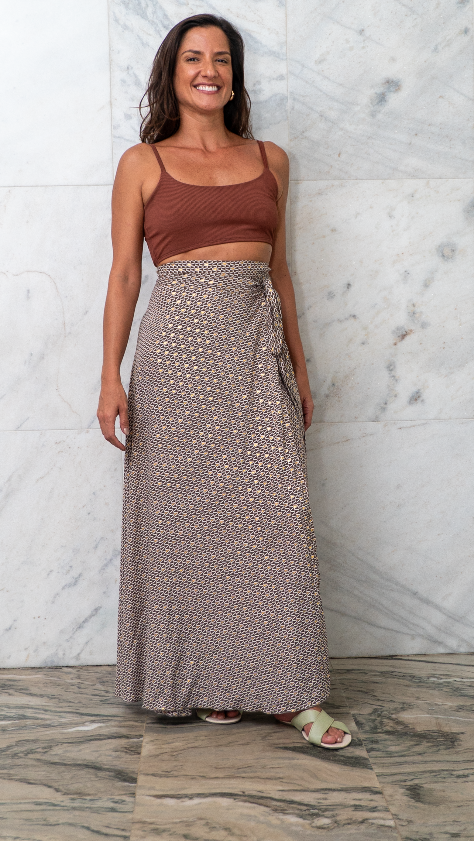 Saia Raiz Marrom - ✨ Saia / Vestido Versátil Geométrico Dourado ✨