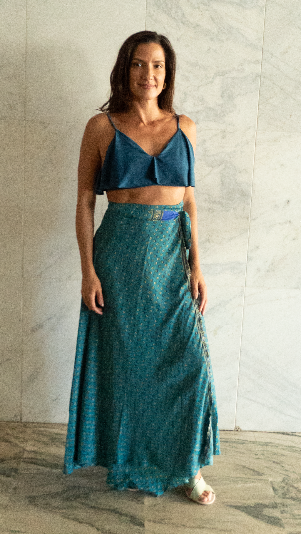 Saia Mother/ Vestido Cores do Brasil Azul Índigo com Detalhes Dourados ✨