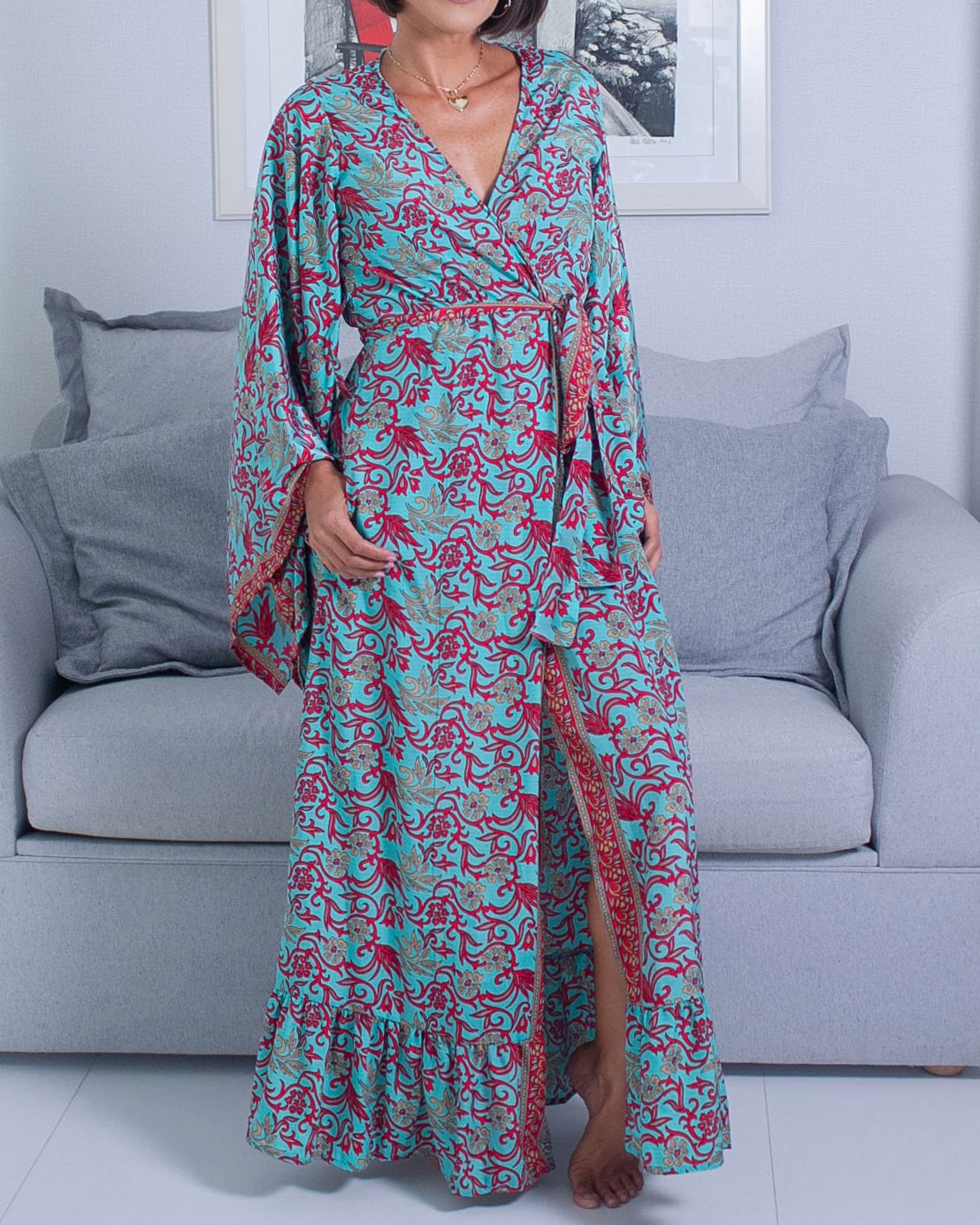 Kimono Lua Longo Turquesa & Rosa — Boho Luxo em Camadas de Cor 💙🌺