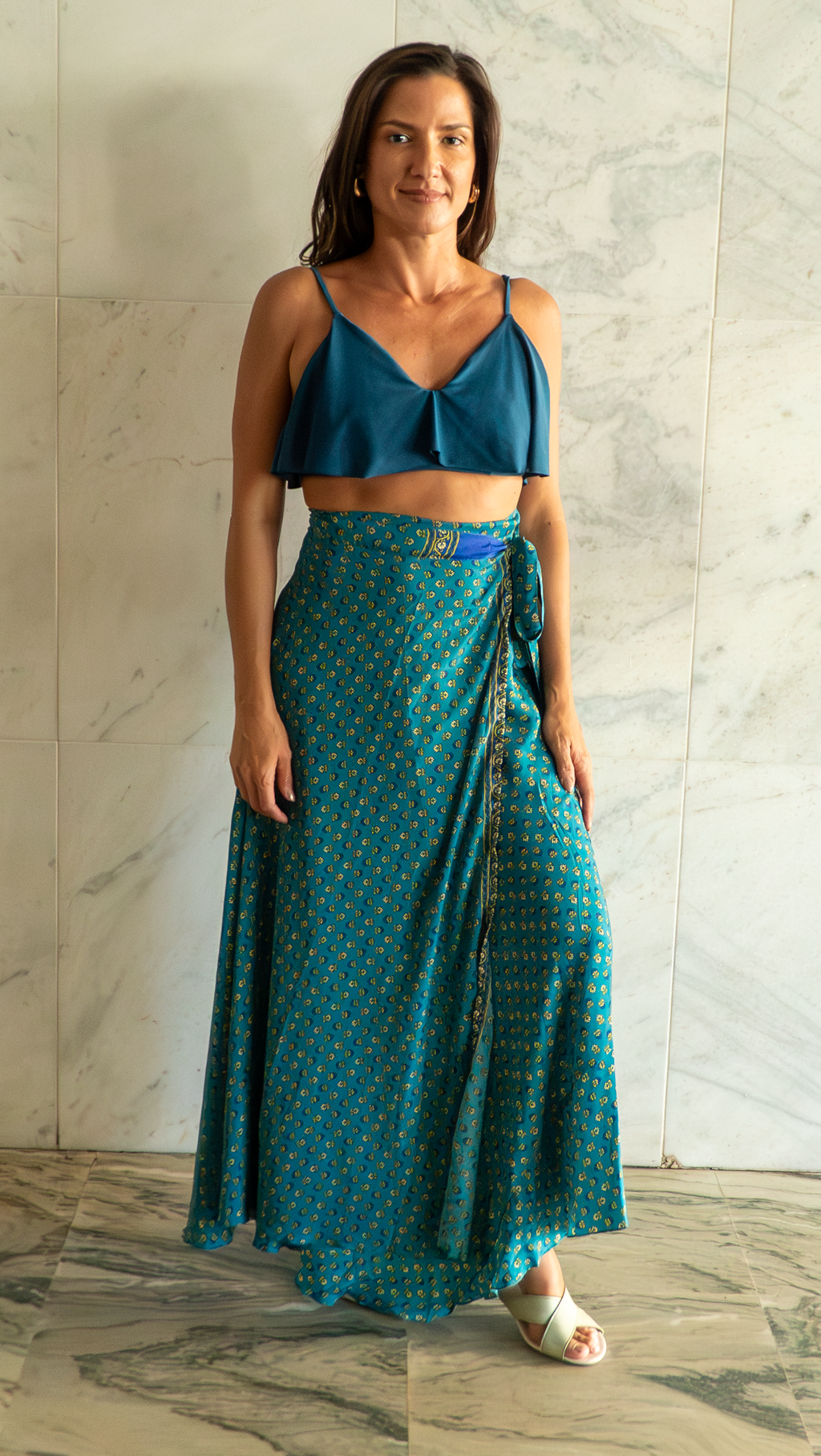 Saia Mother/ Vestido Cores do Brasil Azul Índigo com Detalhes Dourados ✨