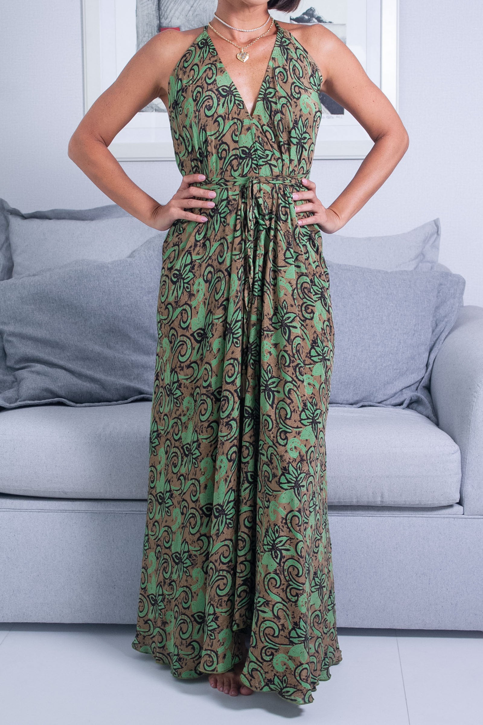 Vestido Mata verde Longo Multiuso Arabesco — Jardim Secreto em Tons de Esmeralda 💚✨